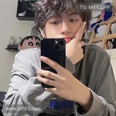 贺盼嘉